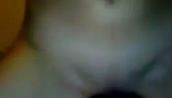 Ángel tetona, Anna, sorprende con su espectacular mamada