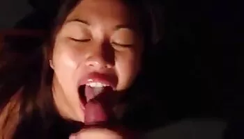 Linda rubia no puede dejar de chorros de anal duro y cogida de coño